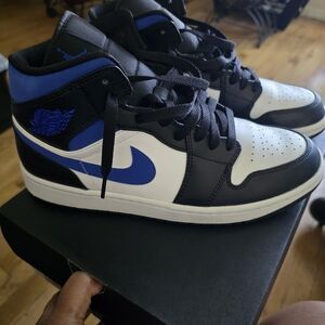 Air JORDAN 1 Men's Black, Blue, and White Sneakers
